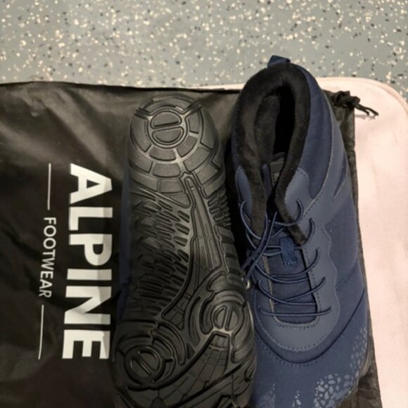 New Dark Navy Alpine Footwear Men's Suede Boots (size 42) - Picture 2 of 2